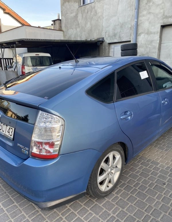 Toyota Prius cena 20500 przebieg: 382000, rok produkcji 2006 z Zgierz małe 92